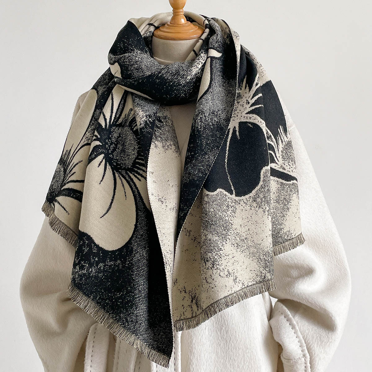 Damski szal z imitacji kaszmir – Cashmere Scarf recenzja i cena